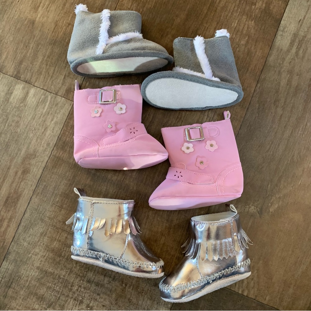 3 pair booties size 3 (6-9m) soft sole
